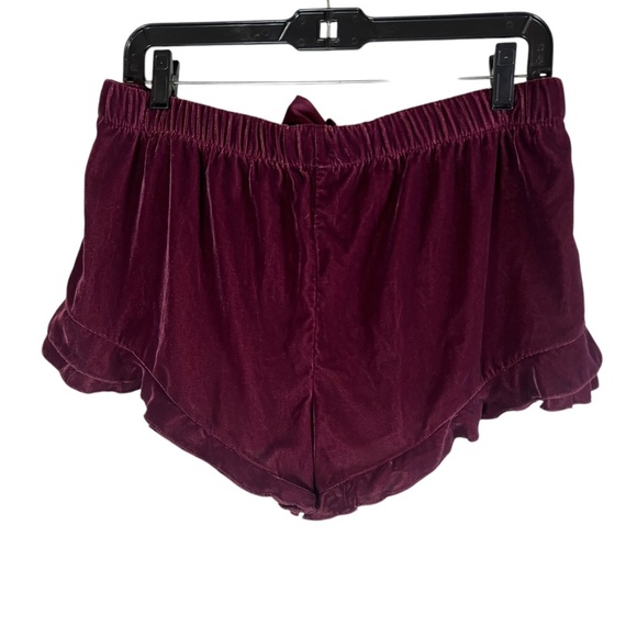 Victoria's Secret Sleep Shorts Size Medium - Picture 2 of 4